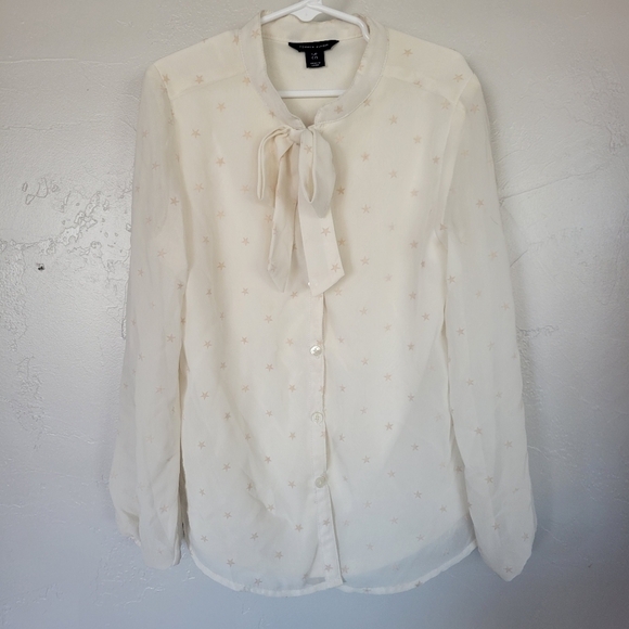 Tommy Hilfiger Girls Small 7 Ivory Long Sleeve Shirt Embroidered Stars Button Up - Picture 1 of 5